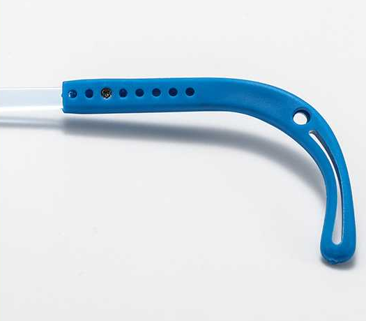 Silicone temple end with multiple adjustment positions and a curved end